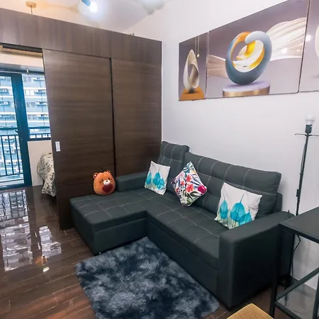 Apartamento Cozy Crash Pad A Laughter Friendly Makati 2270 Gym Swim Park 300 Mbps